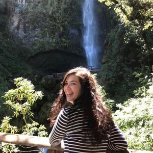 Meet your Posher, Lauren